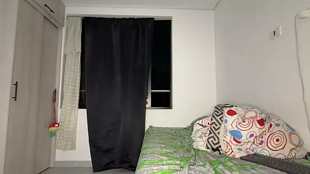 peachyboy online show from July 13, 2026, 4:01 am