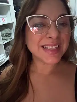 Mariiii morena online show from May 28, 2026, 10:22 am