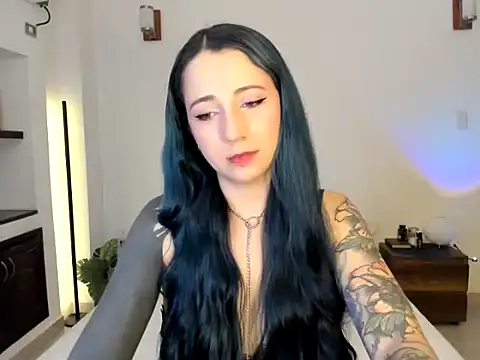 EvangelineLoveee online show from July 15, 2026, 8:49 pm
