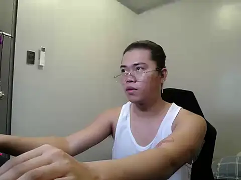 Yumekofear online show from May 8, 2026, 11:36 am