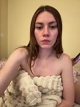 Snapshot of daisycollins chatting on June 6, 2026, 11:59 am daisycollins online show from June 6, 2026, 11:59 am