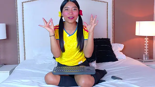 hanaluna  online show from June 17, 2026, 11:31 am