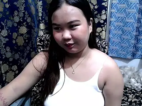 hotchickgirl online show from May 3, 2026, 9:58 am