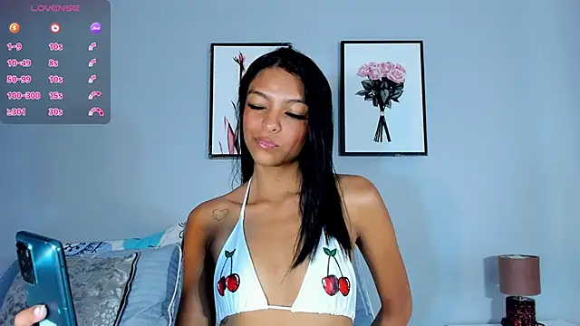 Miaa ZZ online show from May 14, 2026, 12:24 pm
