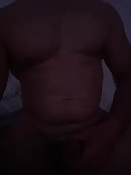 hommedur34 online show from May 2, 2026, 1:33 am