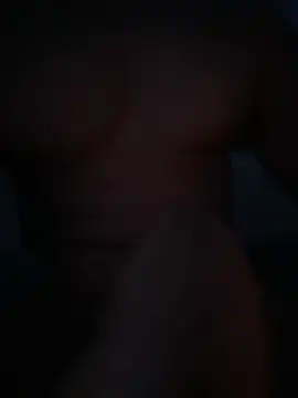 hommedur34 online show from May 19, 2026, 11:34 pm