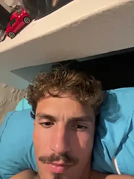 Albert daddyyy online show from June 17, 2026, 8:52 pm