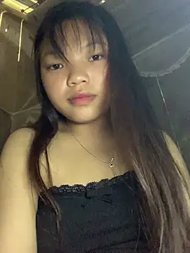 Cham-py online show from May 18, 2026, 4:07 am