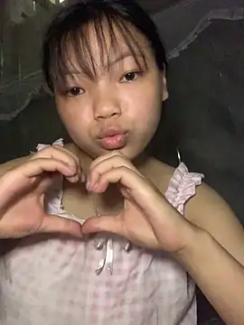 Cham-py online show from May 16, 2026, 1:59 am