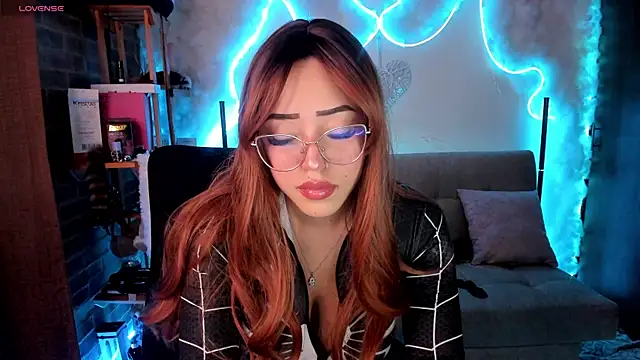 liz martins1 online show from May 14, 2026, 2:08 am