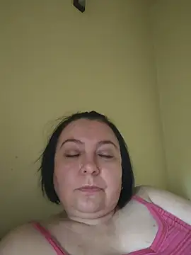 EmmaEmmy40 online show from July 27, 2026, 4:25 pm