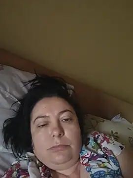 EmmaEmmy40 online show from July 16, 2026, 3:47 am