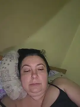 EmmaEmmy40 online show from July 11, 2026, 7:58 pm