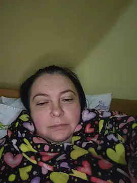 EmmaEmmy40 online show from July 13, 2026, 6:07 pm