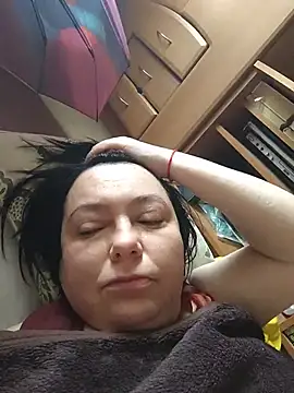 EmmaEmmy40 online show from June 24, 2026, 3:27 am