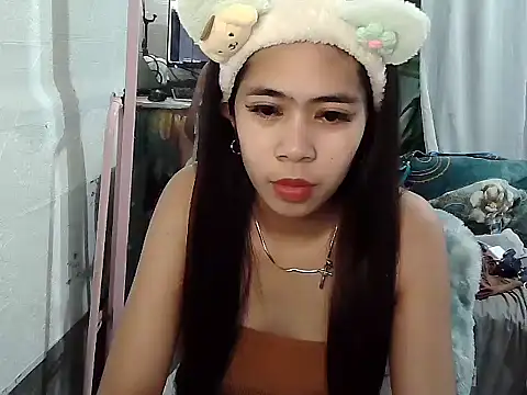 Snapshot of pretty_cheng21 chatting on May 12, 2026, 12:00 pm pretty cheng21 online show from May 12, 2026, 12:00 pm