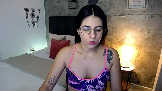 isa cruzx online show from May 31, 2026, 3:29 pm