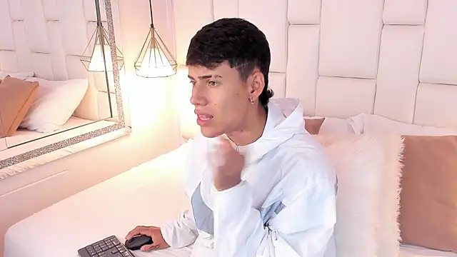 JacobFerrer online show from June 18, 2026, 5:40 pm