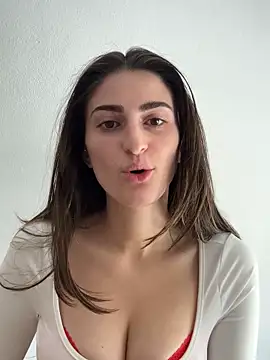 OliviaBaby- online show from May 13, 2026, 9:27 am
