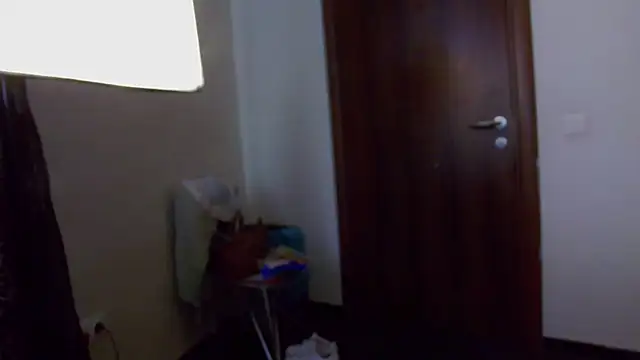 EmmaHazee online show from June 4, 2026, 4:39 am