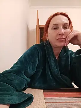 Snapshot of Bel_Nell chatting on May 17, 2026, 7:25 pm Bel Nell online show from May 17, 2026, 7:25 pm