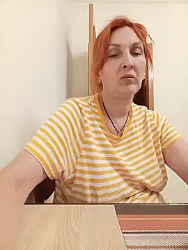 Snapshot of Bel_Nell chatting on June 24, 2026, 6:17 pm Bel Nell online show from June 24, 2026, 6:17 pm