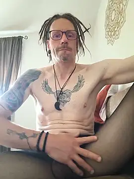 Tattooangel4172 online show from May 18, 2026, 10:31 am