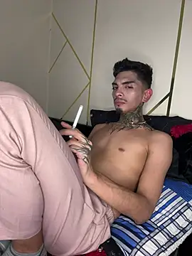 eldelostrucos online show from May 26, 2026, 8:29 pm