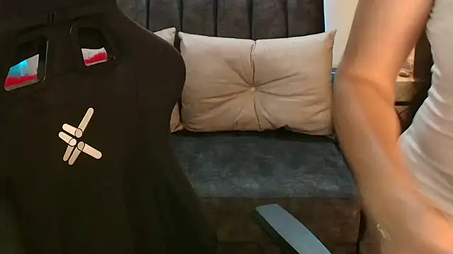 LUCYMILF SEXY online show from June 5, 2026, 6:02 pm