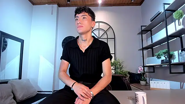 Snapshot of Spencerwhite_ chatting on May 9, 2026, 8:23 pm Spencerwhite online show from May 9, 2026, 8:23 pm