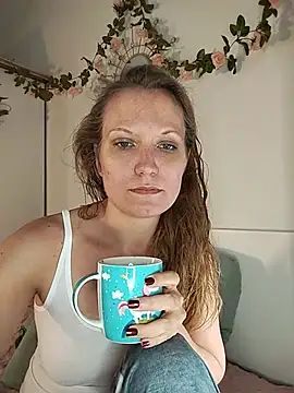 Candy Cougar online show from May 29, 2026, 7:14 am