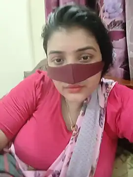 Joya-02 online show from May 20, 2026, 7:44 pm