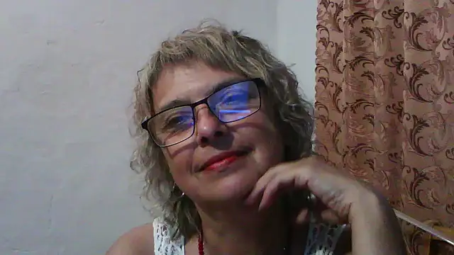 Snapshot of ElizabethGorden chatting on July 14, 2026, 5:30 pm ElizabethGorden online show from July 14, 2026, 5:30 pm