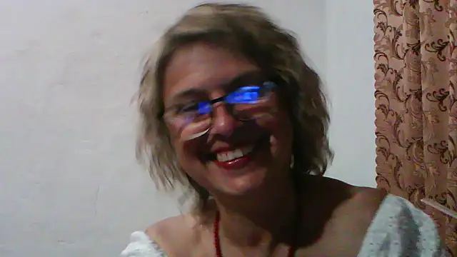 Snapshot of ElizabethGorden chatting on July 7, 2026, 6:33 pm ElizabethGorden online show from July 7, 2026, 6:33 pm