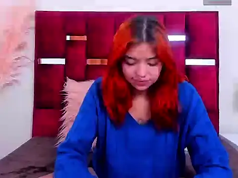 Snapshot of KayleeMei chatting on June 22, 2026, 12:35 pm KayleeMei online show from June 22, 2026, 12:35 pm