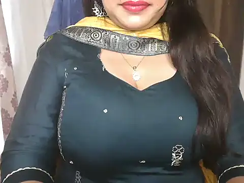 Yanshi23 online show from July 10, 2026, 4:56 am