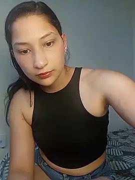 Snapshot of _Angelgold chatting on May 8, 2026, 7:17 pm Angelgold online show from May 8, 2026, 7:17 pm