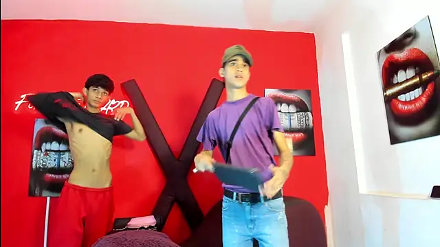 TWINKS BOYSX online show from May 9, 2026, 1:31 am