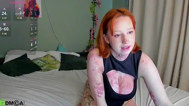 Snapshot of Maya_foxy chatting on June 8, 2026, 11:33 am Maya foxy online show from June 8, 2026, 11:33 am