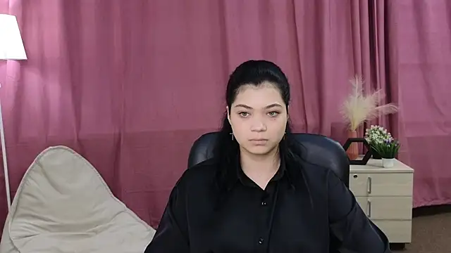 AngelicaSchrupp online show from May 7, 2026, 9:34 am