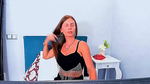 ClarissaRose online show from August 8, 2026, 6:37 pm