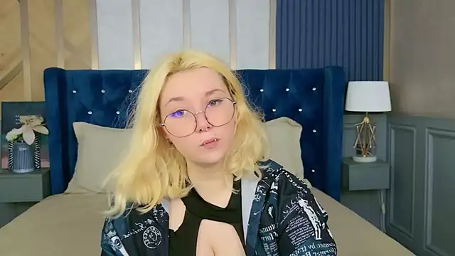 Cassey Well online show from May 21, 2026, 3:42 pm