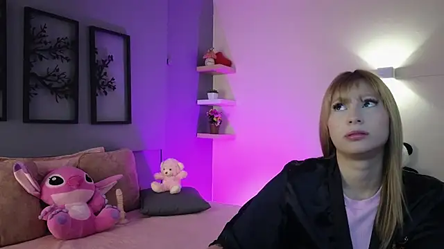 Snapshot of CelesteNoa chatting on May 23, 2026, 12:04 pm CelesteNoa online show from May 23, 2026, 12:04 pm