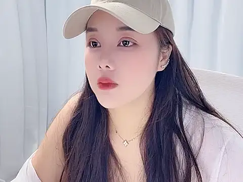 Qingqing19 online show from May 26, 2026, 2:31 am