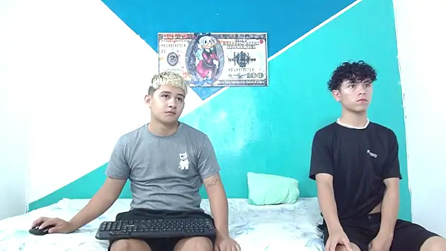wild boys zs online show from May 28, 2026, 5:15 am
