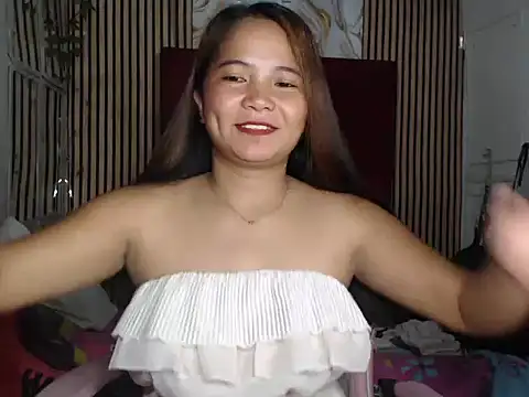 Snapshot of Lenasis chatting on May 29, 2026, 7:47 am Lenasis online show from May 29, 2026, 7:47 am
