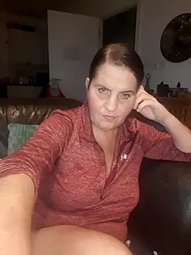 Velvet-Milf online show from June 21, 2026, 8:25 pm