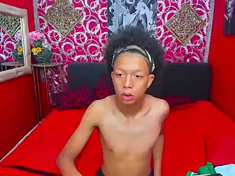 skinny20boy online show from June 24, 2026, 11:13 pm