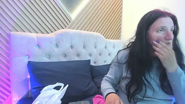 Snapshot of CloeMature chatting on June 15, 2026, 2:56 am CloeMature online show from June 15, 2026, 2:56 am