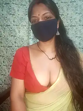 Juli 80 online show from June 10, 2026, 1:29 am